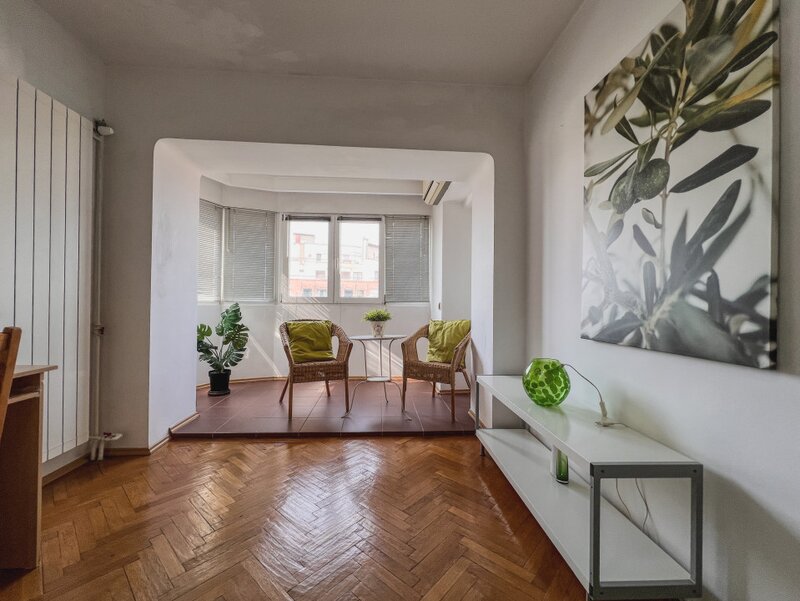 Apartament 3 camere Zona Ultracentrala - Fara Risc Seismic.